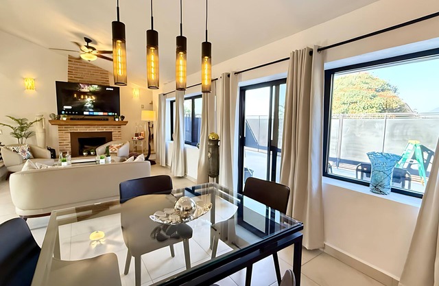 Modern Luxurious 2 Bed Home in Ajijic - Breathtaking Patio - Fantastic Location