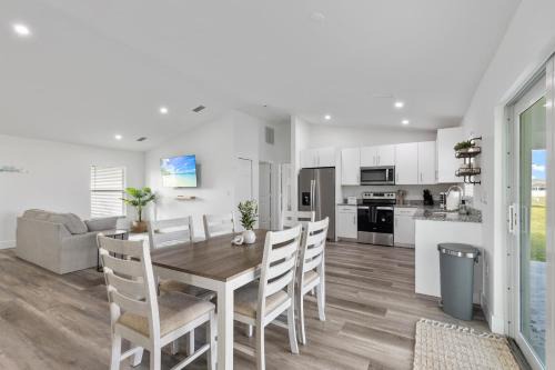Modern Newly Built Cape Coral Vacation Rental