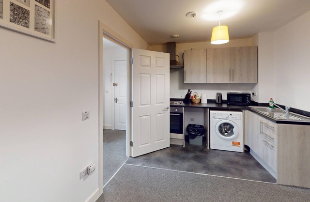 Modern One Bed Apartment with Free Parking