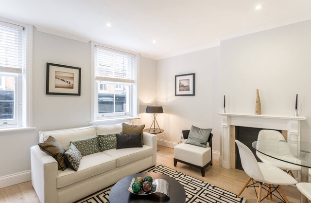 Modern one bed flat in Kensington