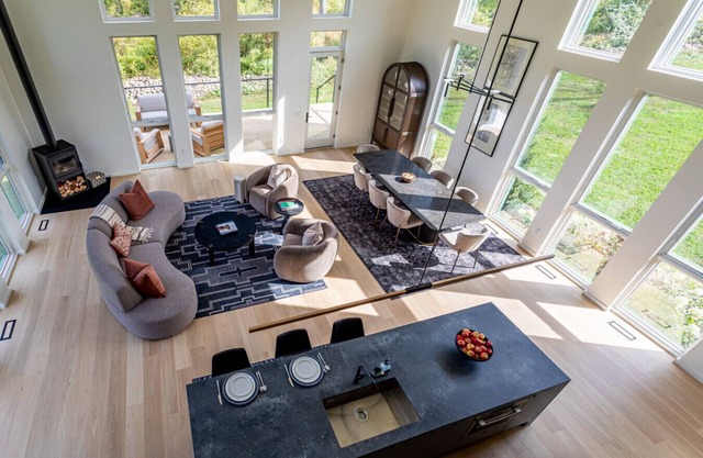 Modern Retreat– EcoFriendly, AllergyFree, Spacious