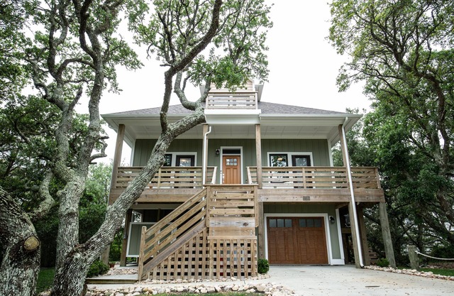 Modern Soundfront Studio, Pier access, Sunsets, Fishing, Watersports, Beach