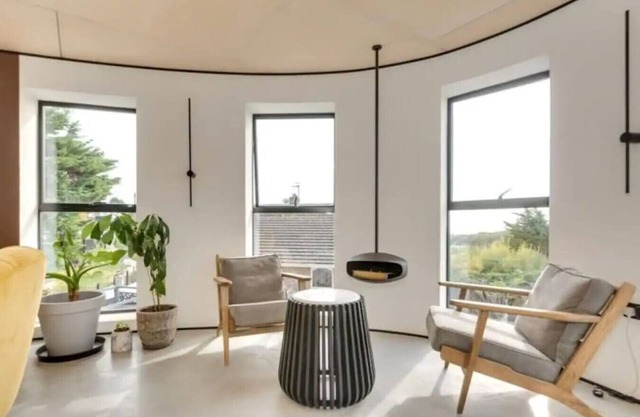 Modern Spacious 4BR Home w/PlungePool FREE Parking