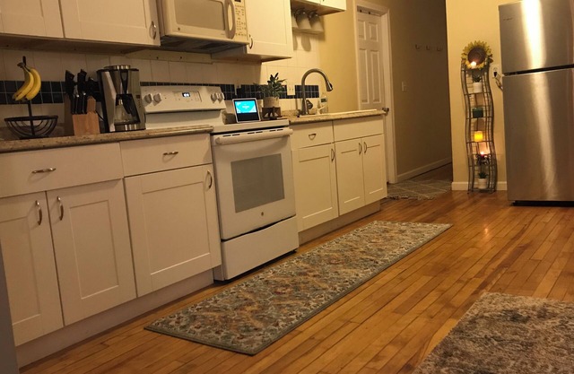 MODERN SPACIOUS 2-bedroom apartment