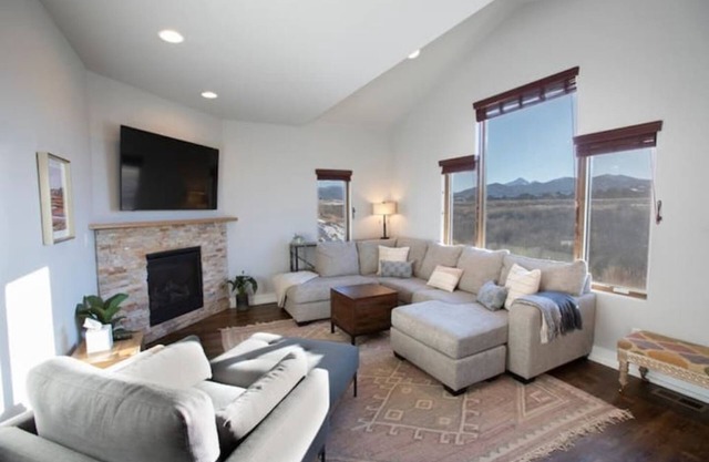 Modern+Spacious Ski Winter Park Private Hot Family-Friendly EVCharger