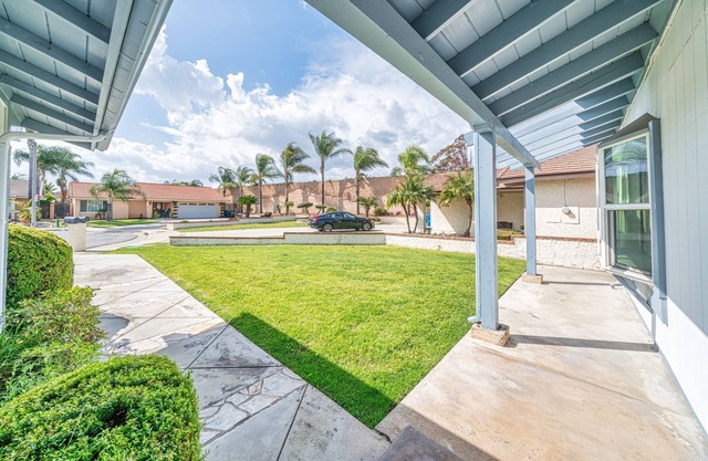 Modern Spacious 4BR Home w Pool & Entertainment