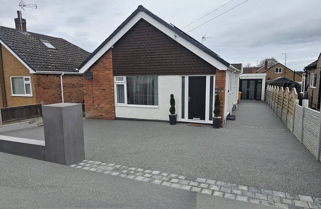 Modern, Spacious walking distance to castle & town