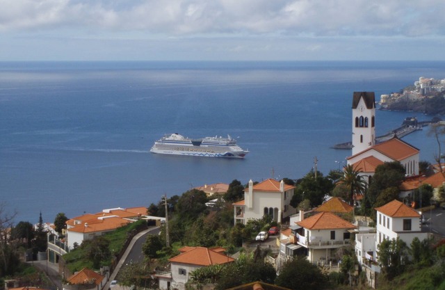 Modern Studio Apartment in Funchal