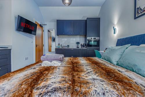 Modern studio w/underfloor heating & parking