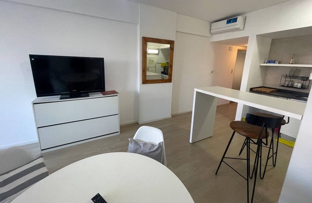 Modern Studio with Balcony in the Heart of Buenos Aires