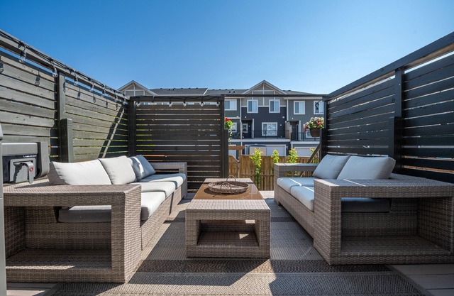 Modern, Stylish, Professionally Decorated, spa Like, 4 Bedroom Home