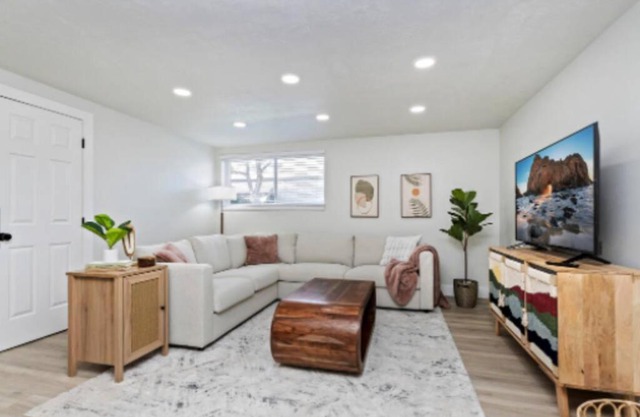 Modern Sugarhouse Condo Near Ski & Downtown