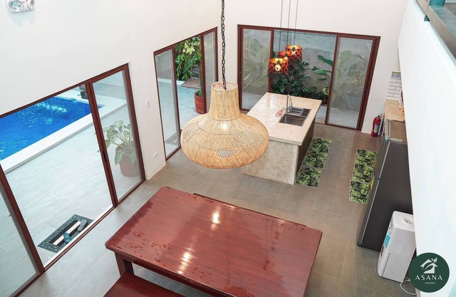 Modern Tropical 2BR Villa & Pool Retreat in Amadeo