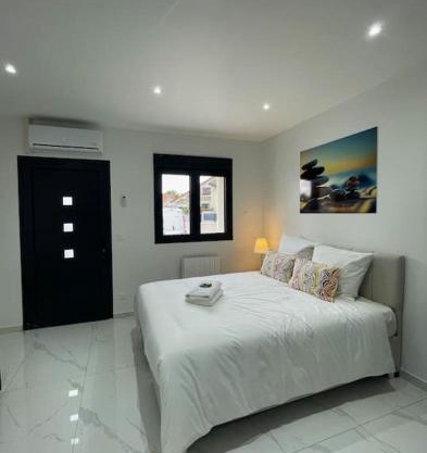 Moderne Studio proche ORLY- Paris