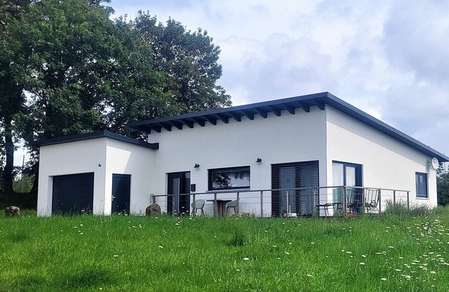 Modernes Ferienhaus mit Garage in Ruhiger Lage