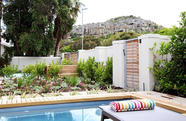 Moffat Street Gem | Near Town Centre | Pool | Pets