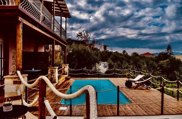 MOMENTUM X maisonette with swimming pool,quiet area,best sea view near the beach