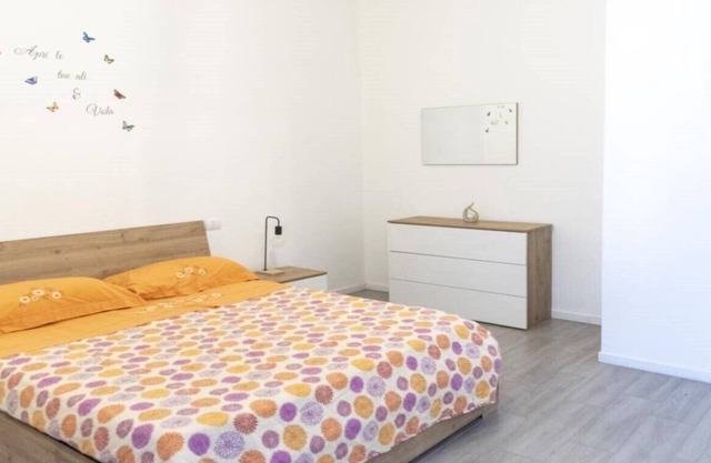 Momy's Home Rome Delightful apartment, near Metro Max 4 people.