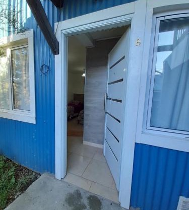 Monseñor Fagnano 592 "B"