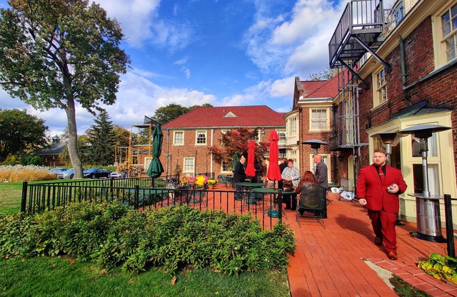 Montague Inn