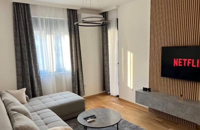 Montenegro luxury suites - New city