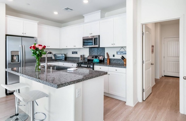 Monthly~Multiple HOA🏞️~2022 Built~讲中文