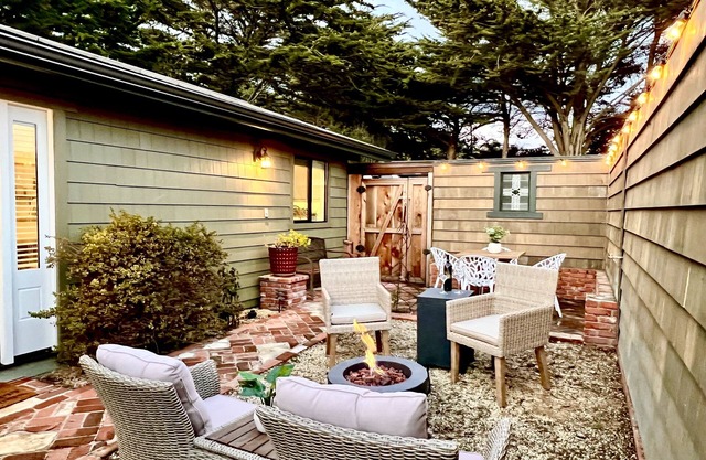 Monthly Rental! Coastal Beach Cottage - Steps to the beach and boardwalk!