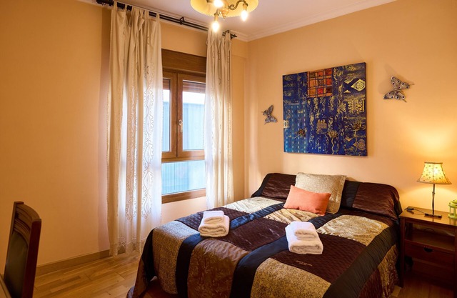 "Montilla Turismo Vacacional Ttluga" Family-Friendly Apartment with Balcony & Wi-Fi
