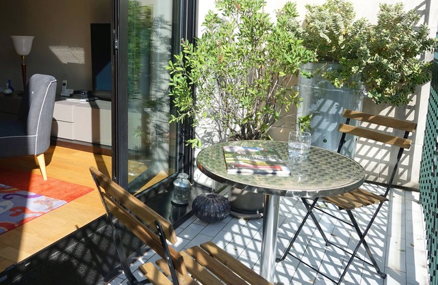 Montparnasse district, very nice comfortable apartment with terrace