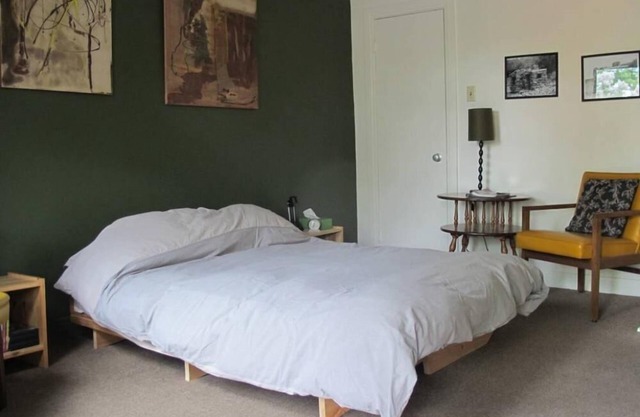 Montreal Rosemont: Lovely studio for rent in Montreal