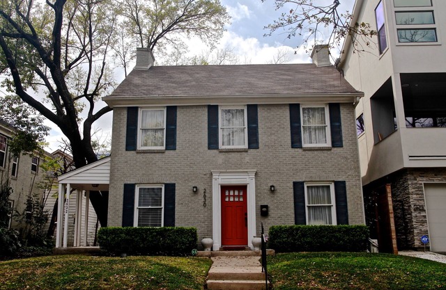 Montrose/River Oaks-walk to restaurants, stores Antique Charm w Modern Amenities