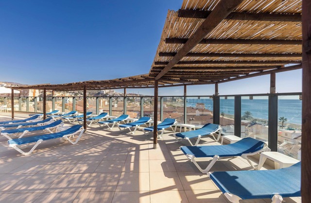 MOON DREAMS CALABAHIA