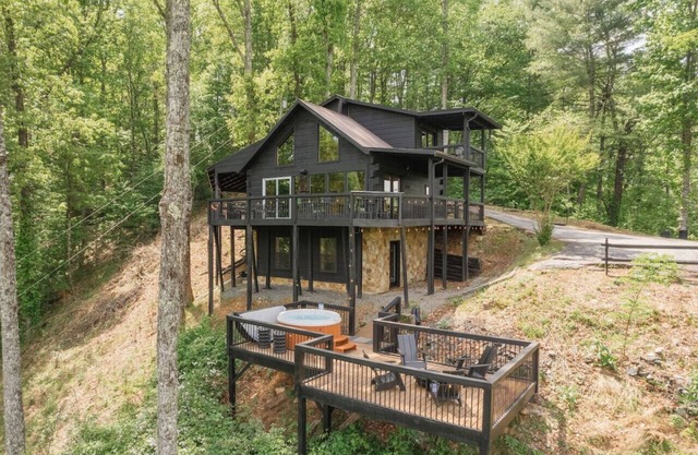 Moondance|Modern Cabin|Hot tub+Fire pit