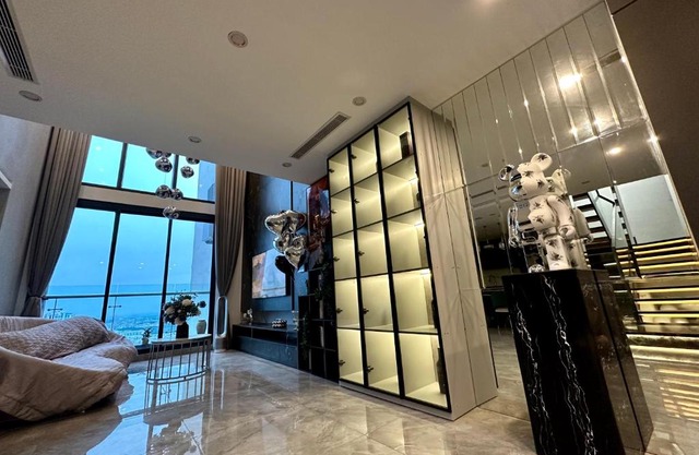 Moonlight Penthouse Duplex HaNoi Apartment