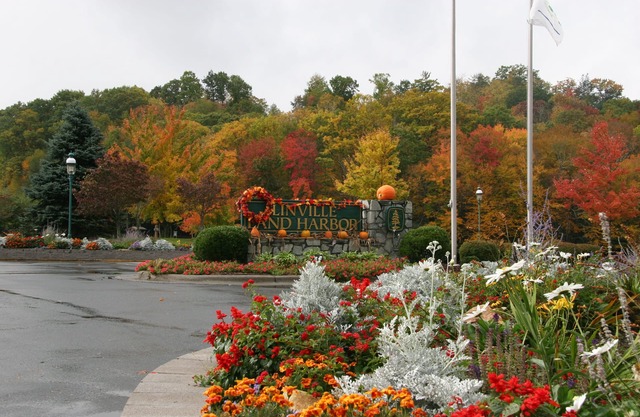 Moose Head Lodge in Linville Land Harbor on Lake View