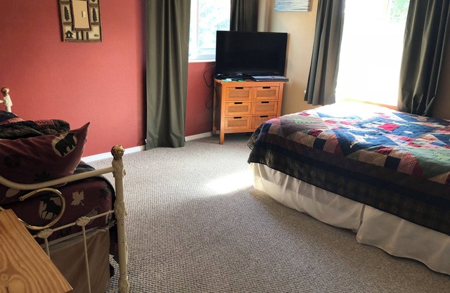 Moose Is Inn Room 3- private, clean room with jetted tub.