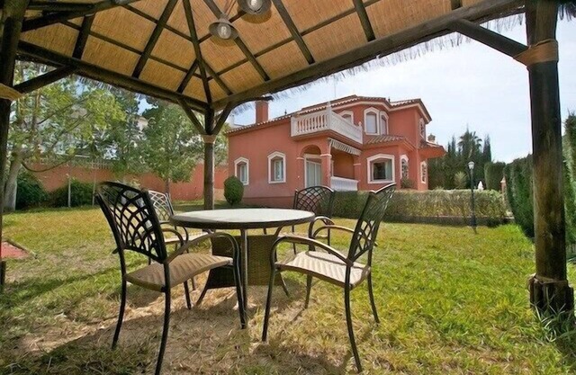 Moradia de Qualidade em um Ambiente de Tranquilidade e bem Conectado