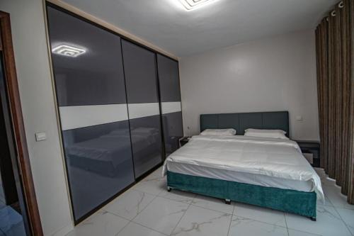 Morden Apartments