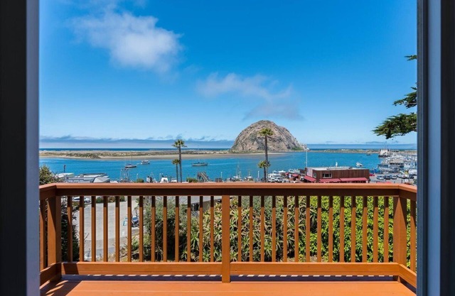 Morro Bay Escape - Overlooking the coastline and the Embarcadero