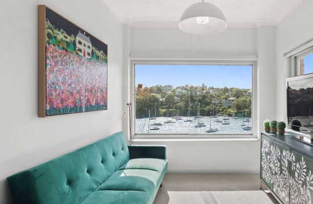 Mosman Bay views 2 Bed Apartment