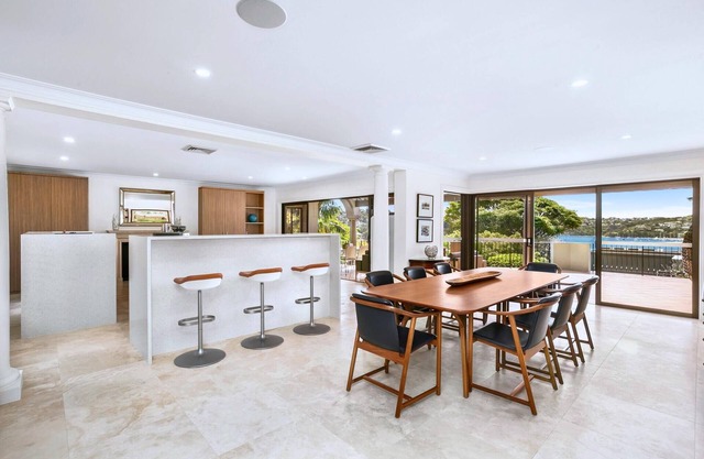 MOSMAN - HOPE2 - Hopetoun Avenue - Luxury 5BR Home with Harbour Views Between Balmoral Chinamans Beaches
