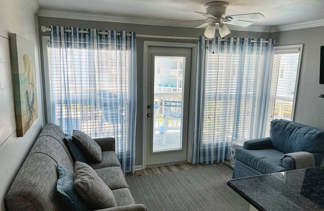 Most reviewed! Highest rated condo at Seascape resort. On the Beach. Ocean view.