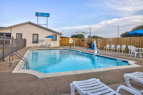 Motel 6-Bryan, TX - College Station