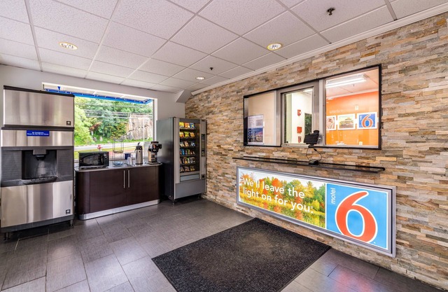 Motel 6 Elmsford, NY - White Plains