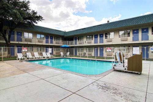 Motel 6-Fort Stockton, TX