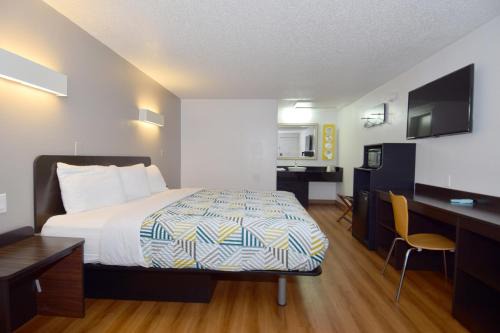 Motel 6-Hamburg, NY