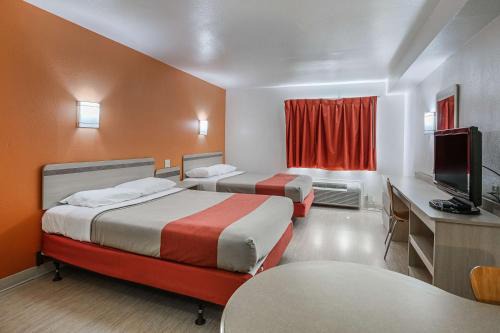 Motel 6-Pasadena, TX