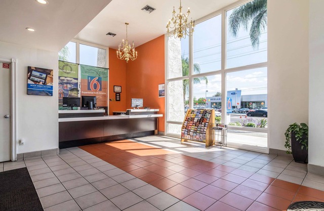 Motel 6 Redlands, CA