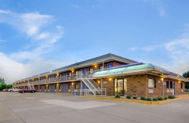 Motel 6-Salina, KS