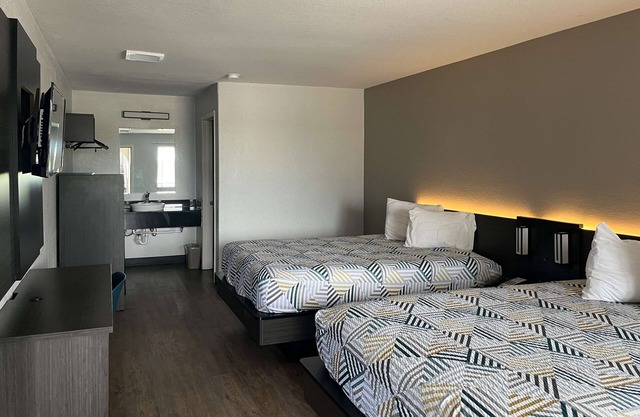 Motel 6 Seguin, TX